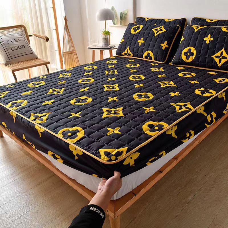 Super Breathable Silky Mattress Cover